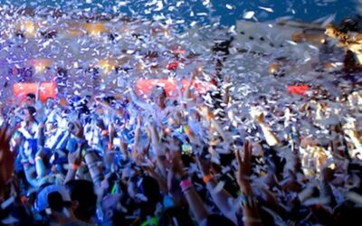 Έξυπνα βραχιολάκια που μεταμορφώνουν τις κορυφαίες επιχειρήσεις της Ίμπιζα